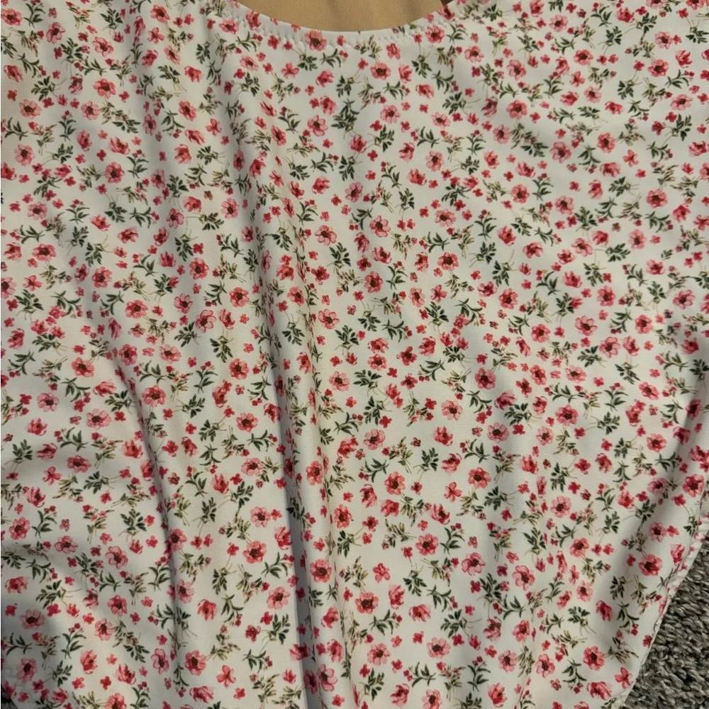 Old Navy White One-Piece Swimsuit with Pink Floral Print - Picture 4 of 4